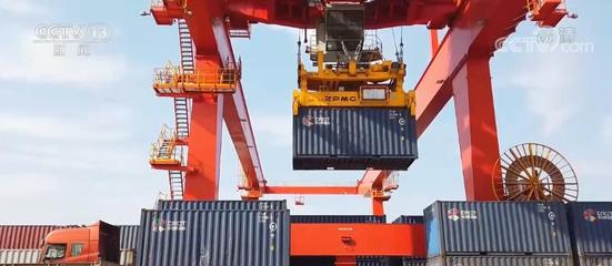 8月份貨物及技術(shù)進(jìn)出口總額達(dá)37124億元，同比增長8.6%，展現(xiàn)穩(wěn)健增長態(tài)勢